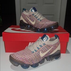 Nike Multicolor Flyknit Women's Shoes